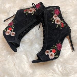 NWT Gianni Bini bootie 7.5
